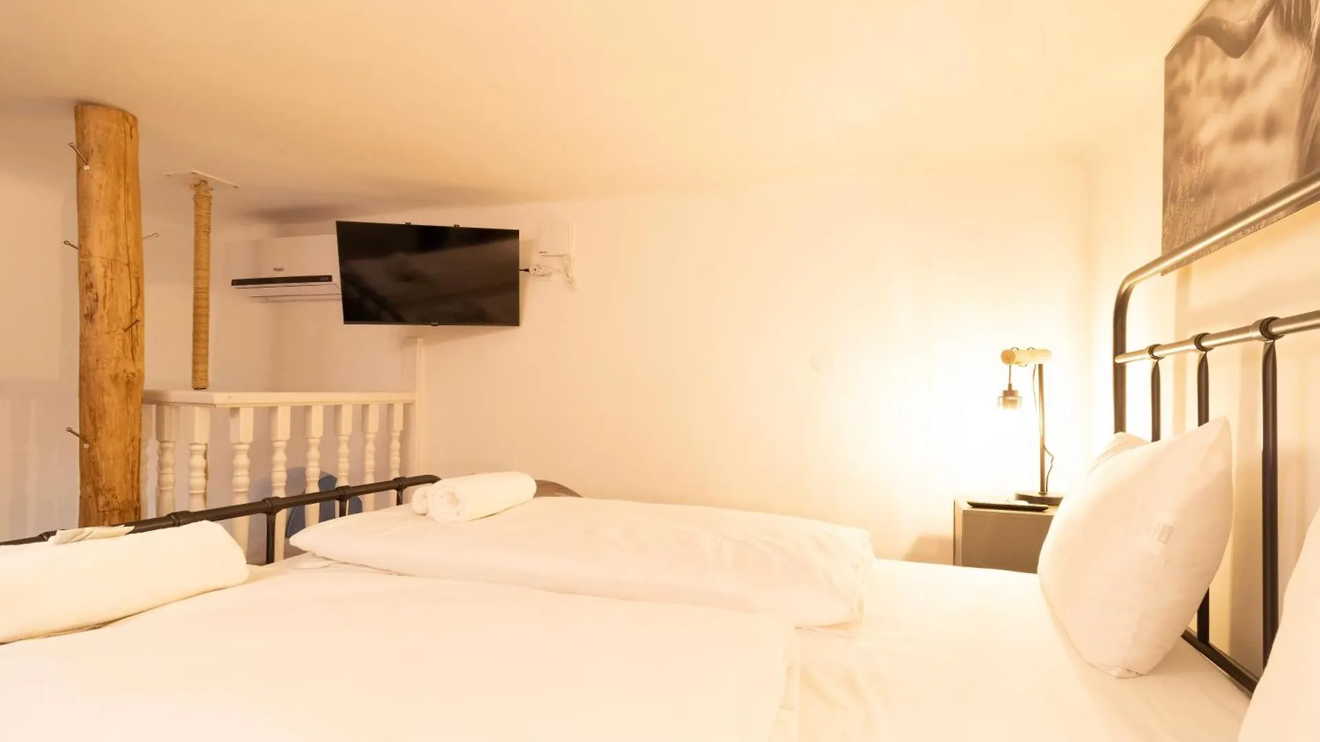 Tb Downtown Apartment Budapest Hungary